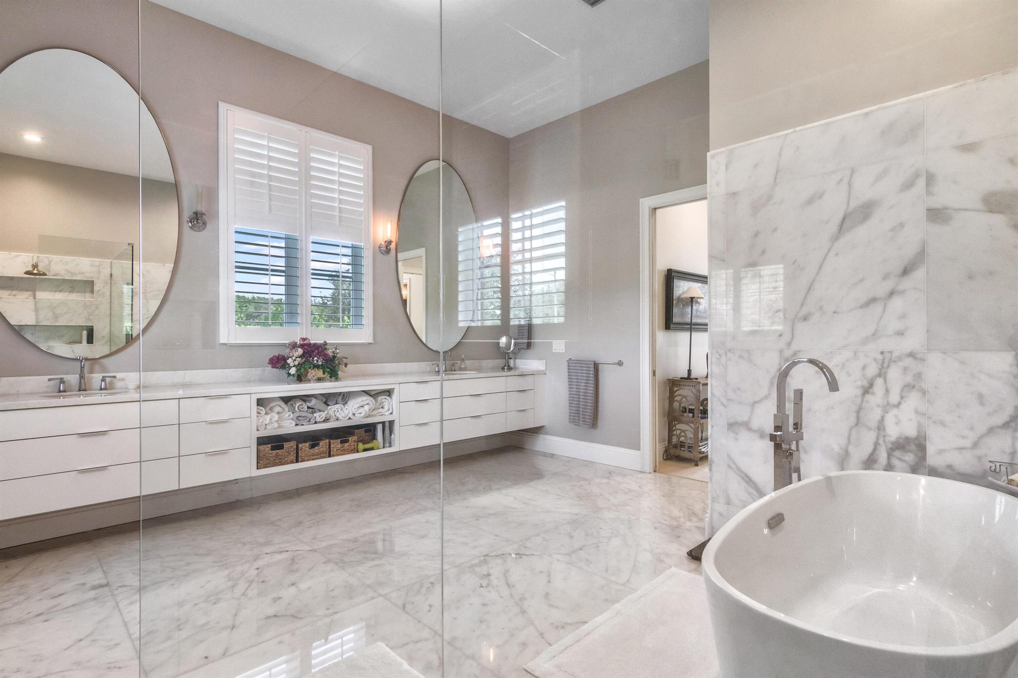 PALM BEACH POINT - Residential