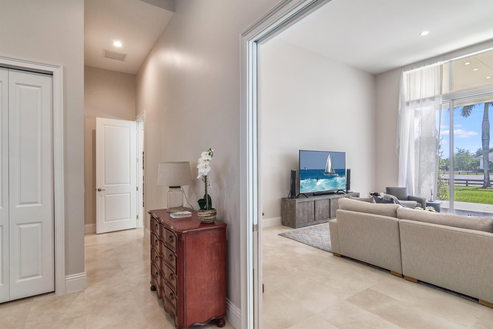 PALM BEACH POINT - Residential