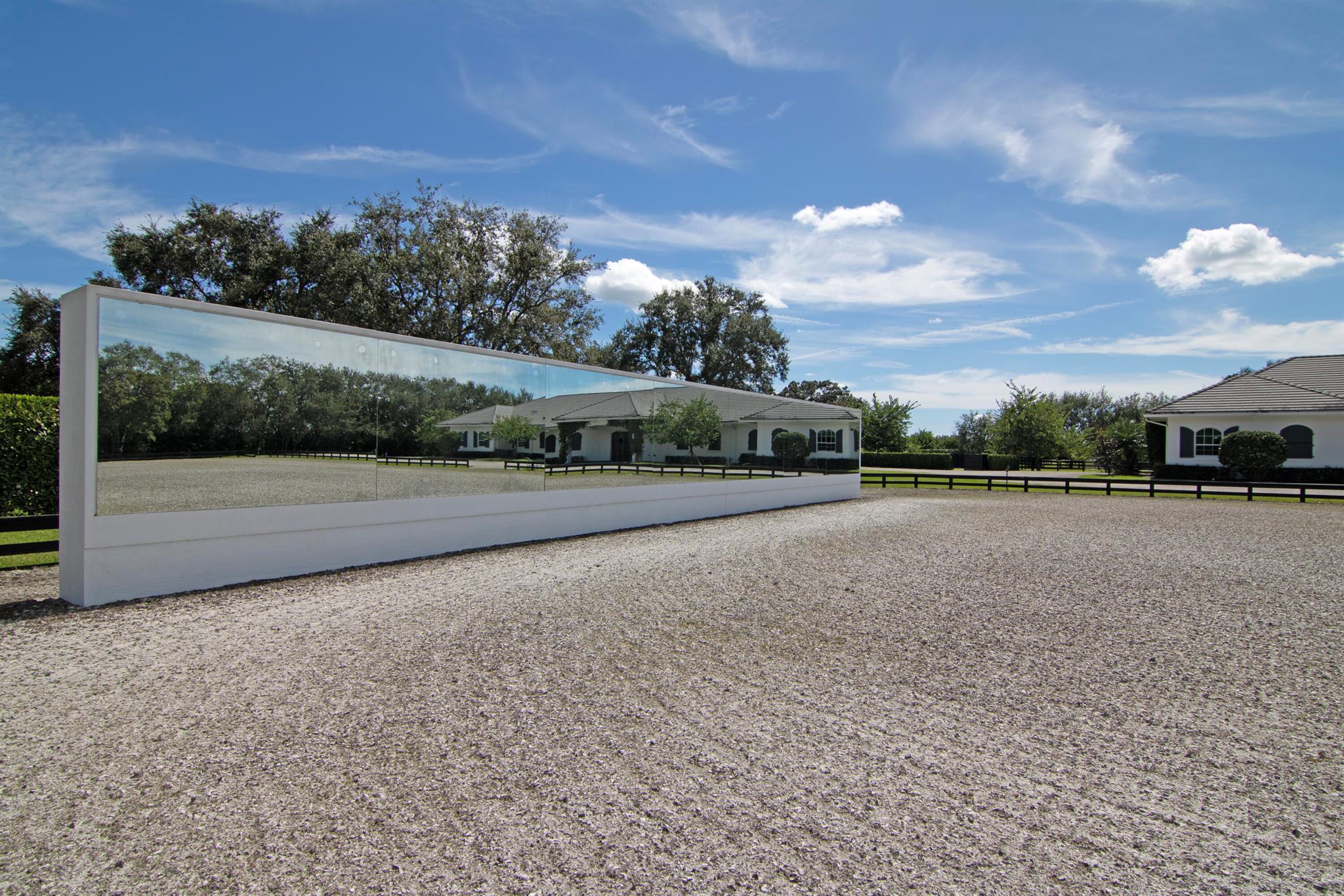 PALM BEACH POINT - Residential