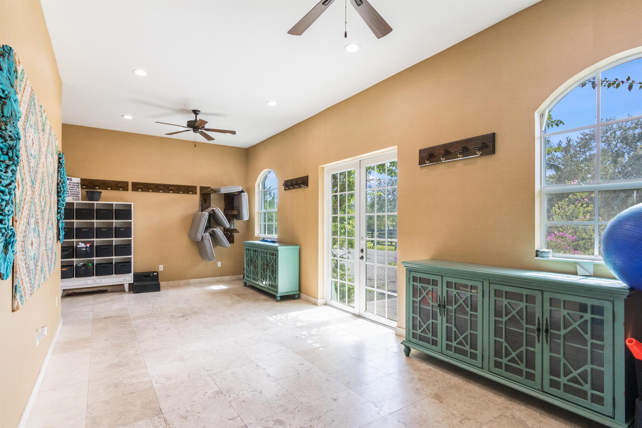 PALM BEACH POINT - Residential