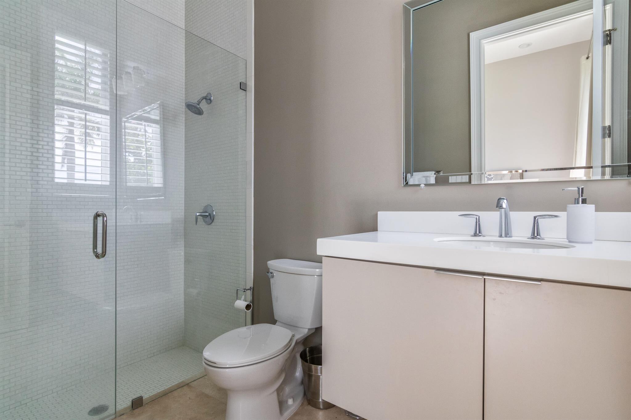 PALM BEACH POINT - Residential