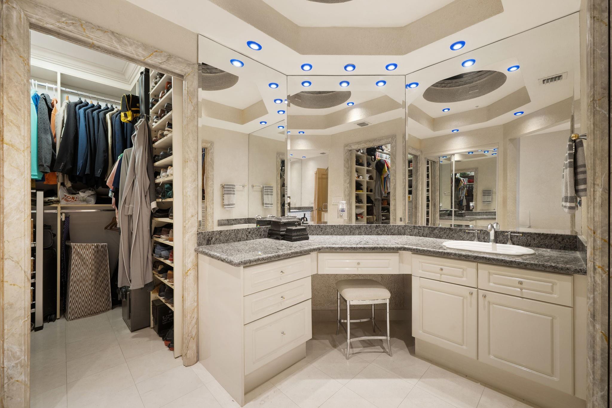 Jackson Tower - Residential