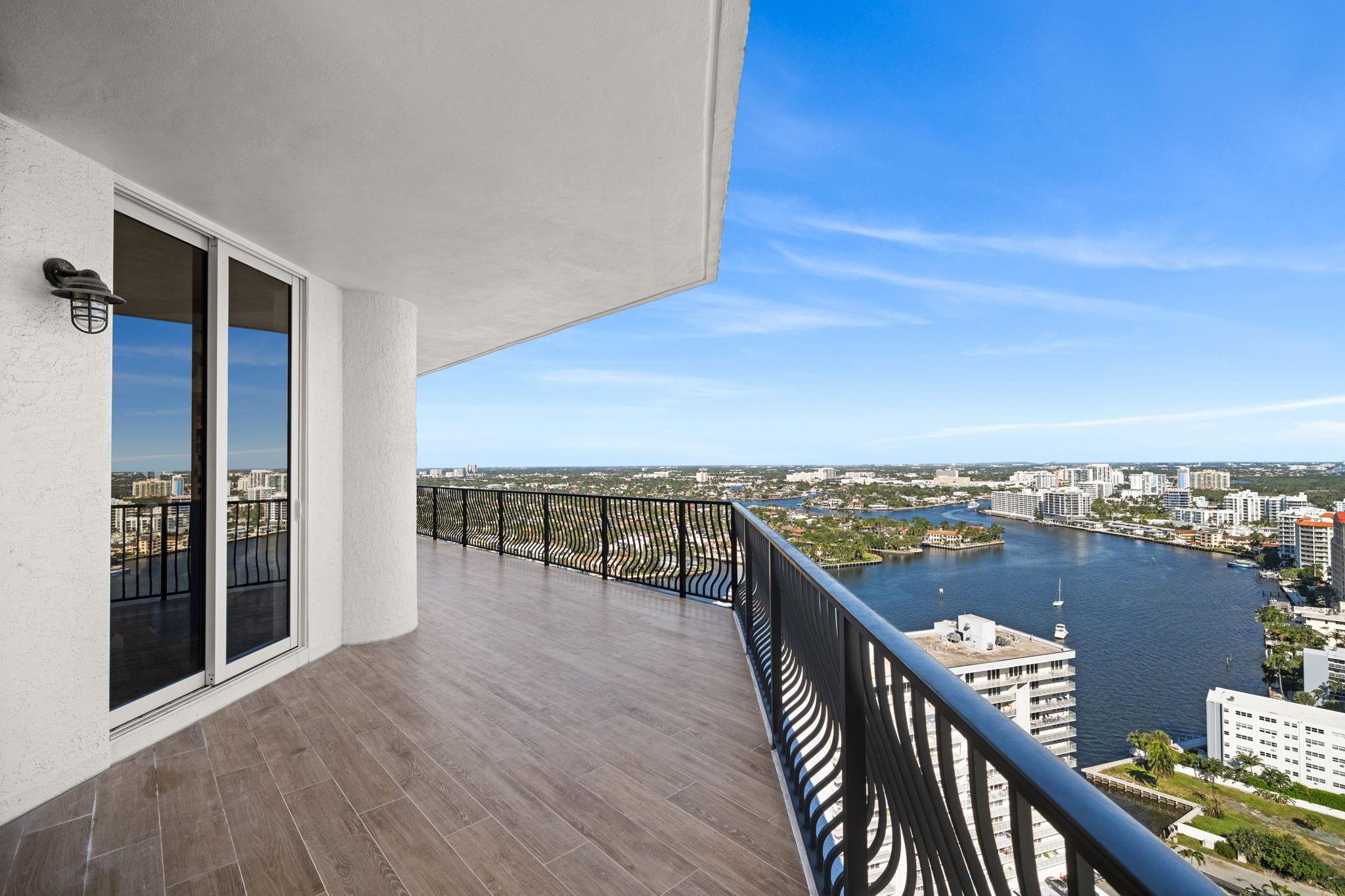 Jackson Tower - Residential