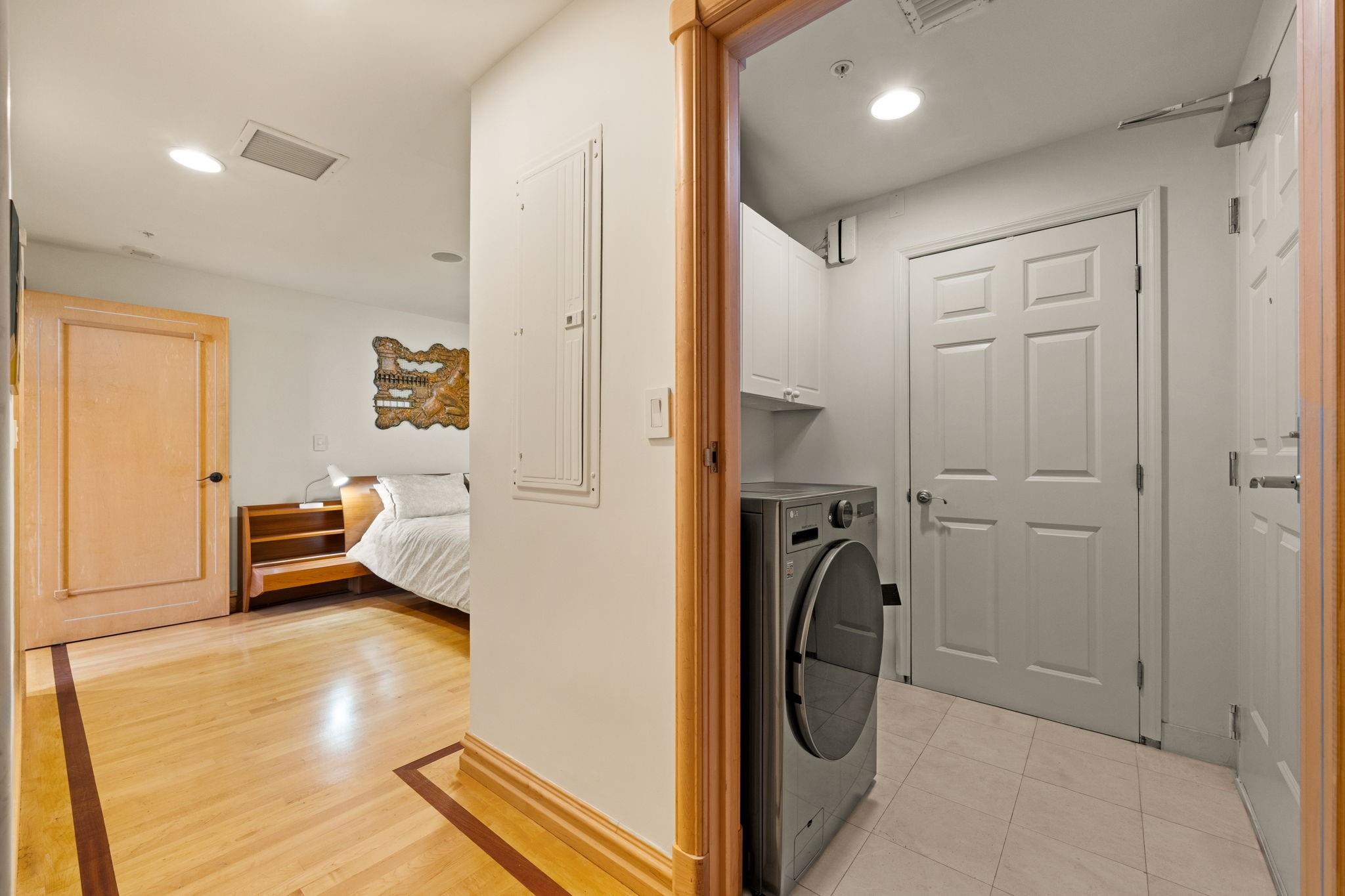 Jackson Tower - Residential