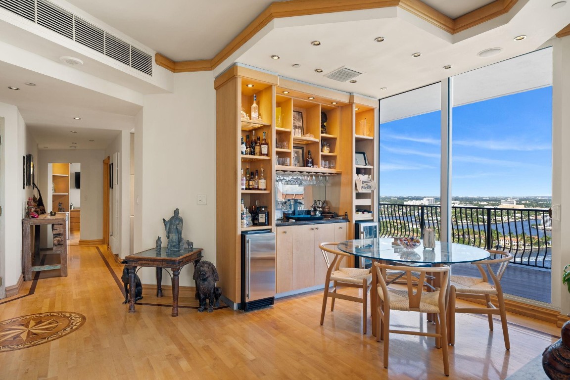 100 S Birch Road 2702