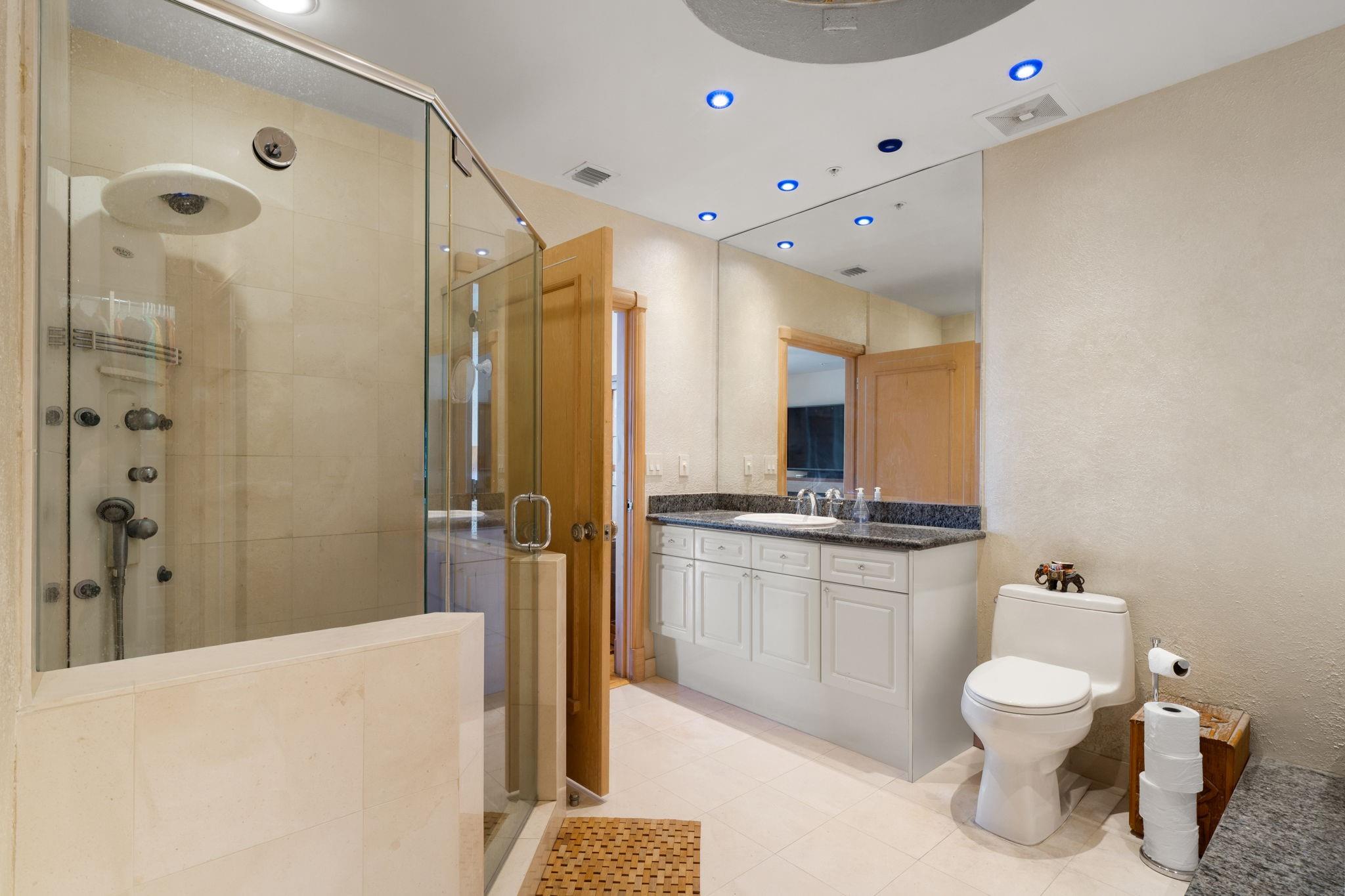 Jackson Tower - Residential