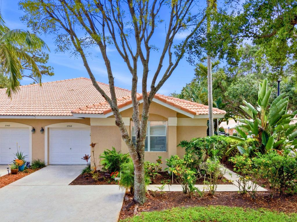 Photo of 2568 N Coral Trace Circle N, Delray Beach, FL 33445 (MLS # B26011951)
