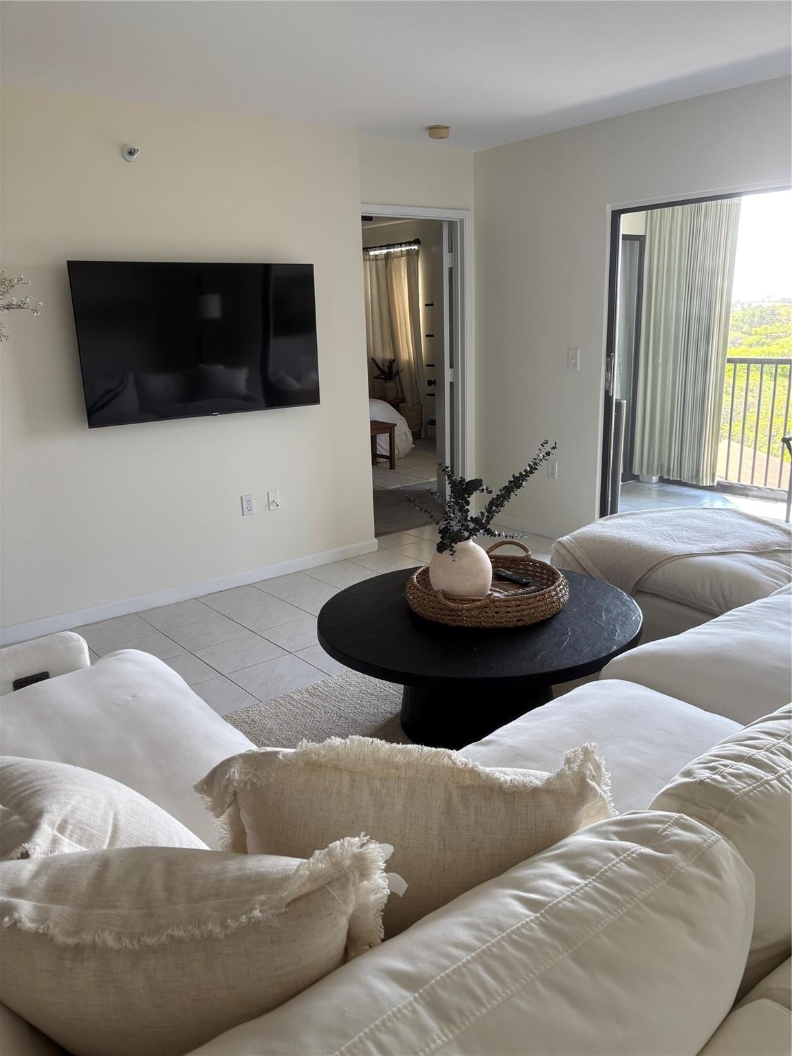 2334 S Cypress Bend Dr 810