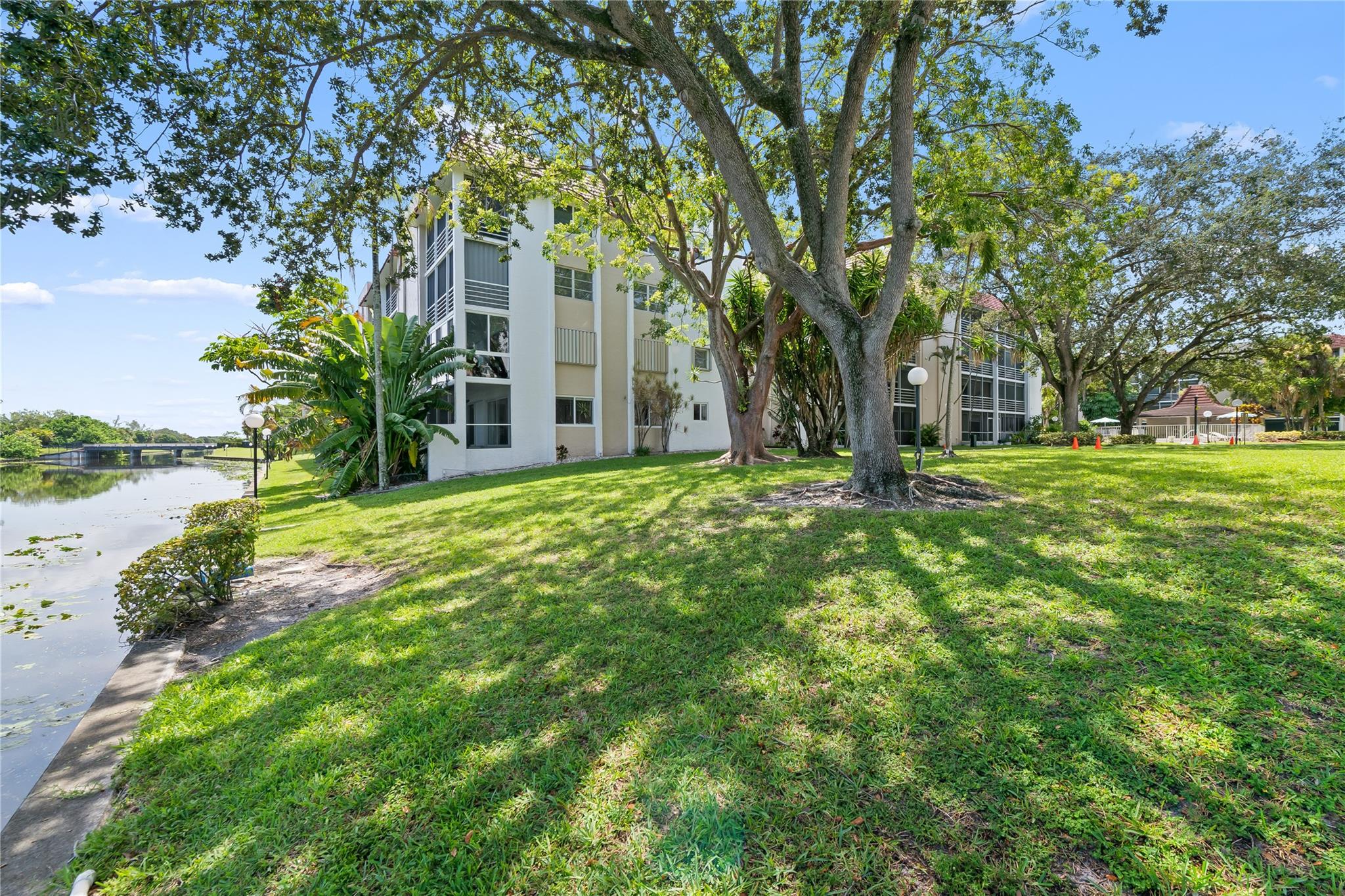 Las Vistas Inverrary - Residential