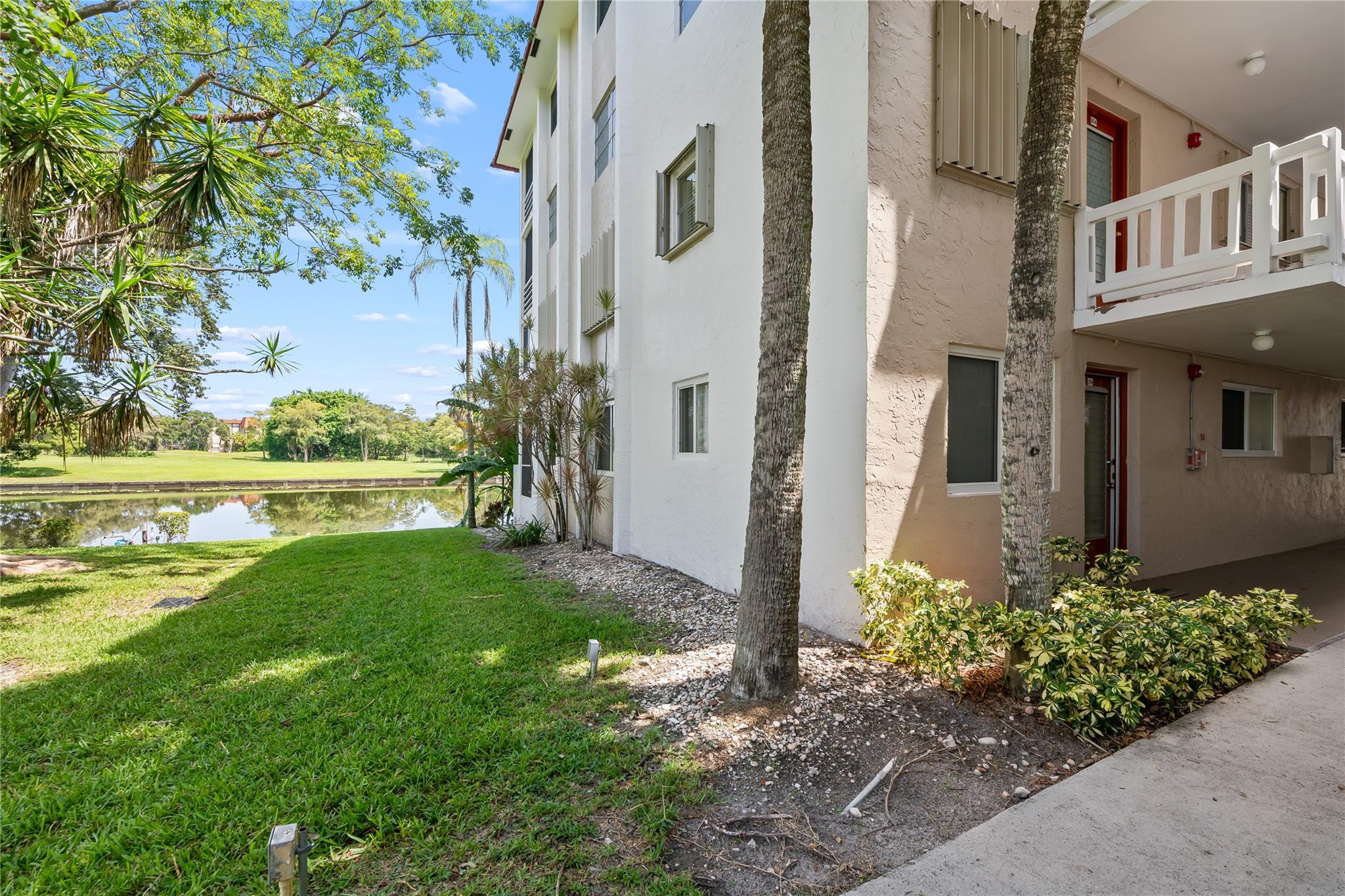 Las Vistas Inverrary - Residential