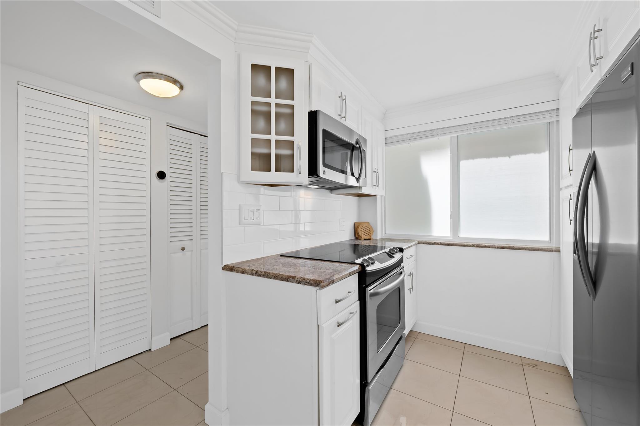 Las Vistas Inverrary - Residential