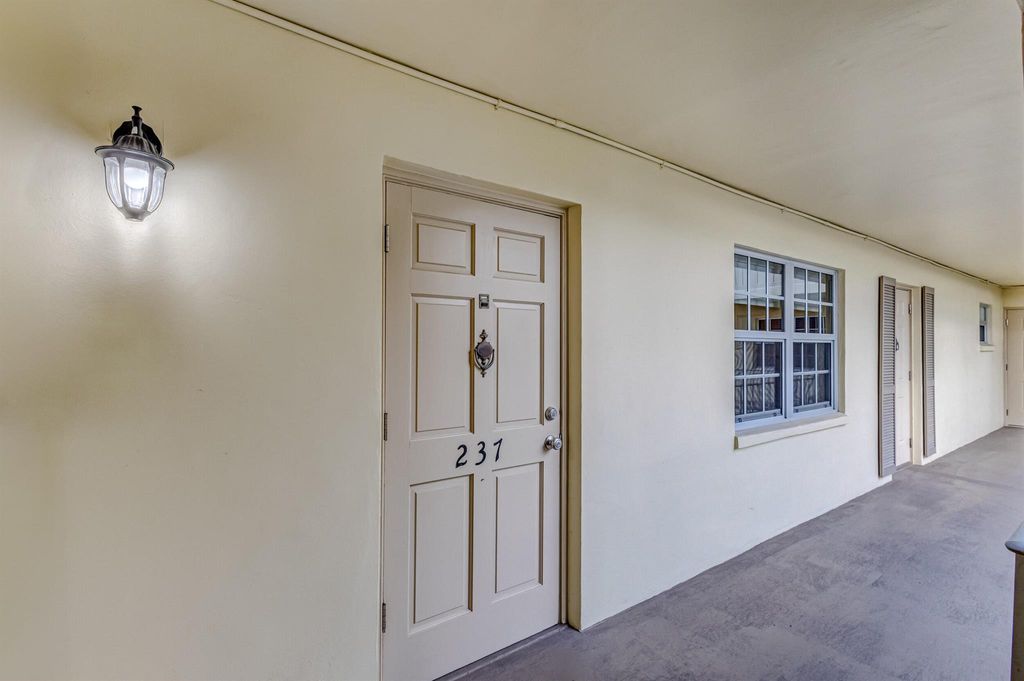 Photo of 5580 Tamberlane Circle #237, Palm Beach Gardens, FL 33418 (MLS # R10947831)