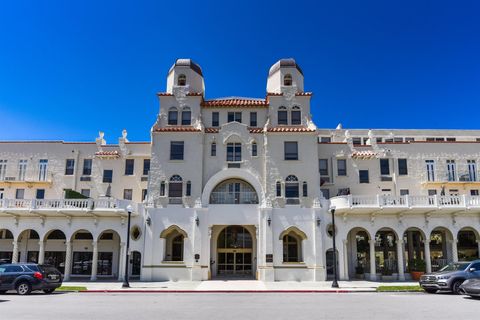 235 Sunrise Avenue 2106 Palm Beach FL 33480