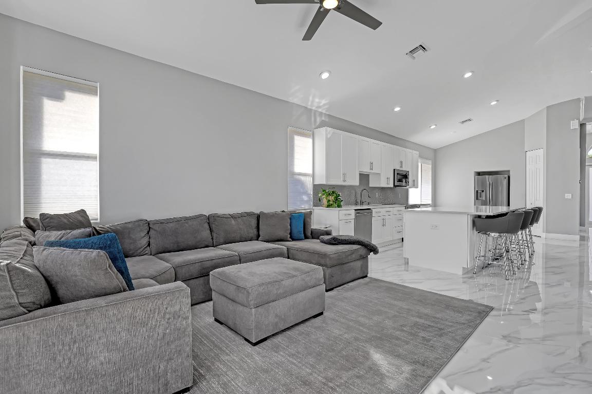 isola Bella - Residential