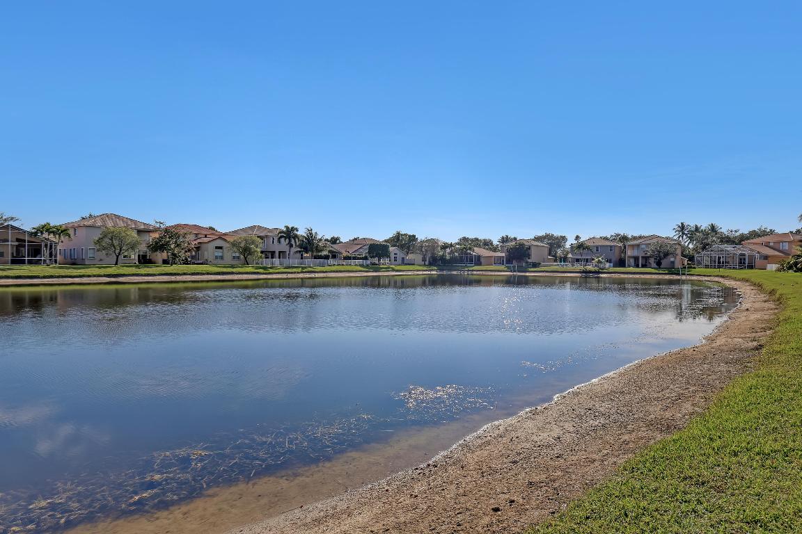 isola Bella - Residential