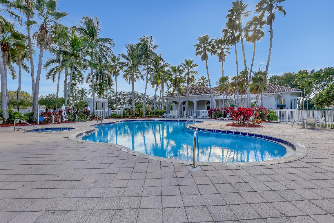 isola Bella - Residential