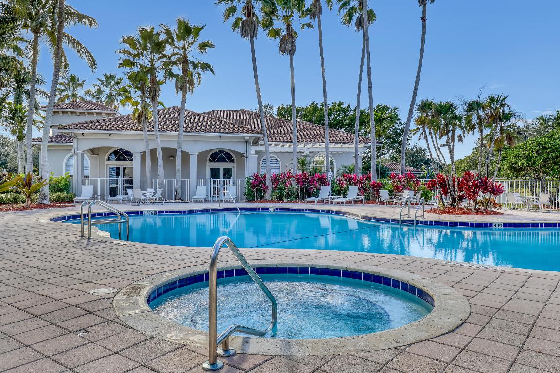 isola Bella - Residential