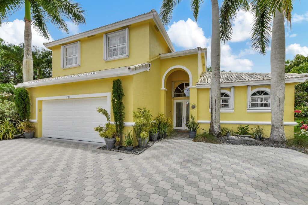 Photo of 11371 Sea Grass Circle, Boca Raton, FL 33498 (MLS # R11004036)