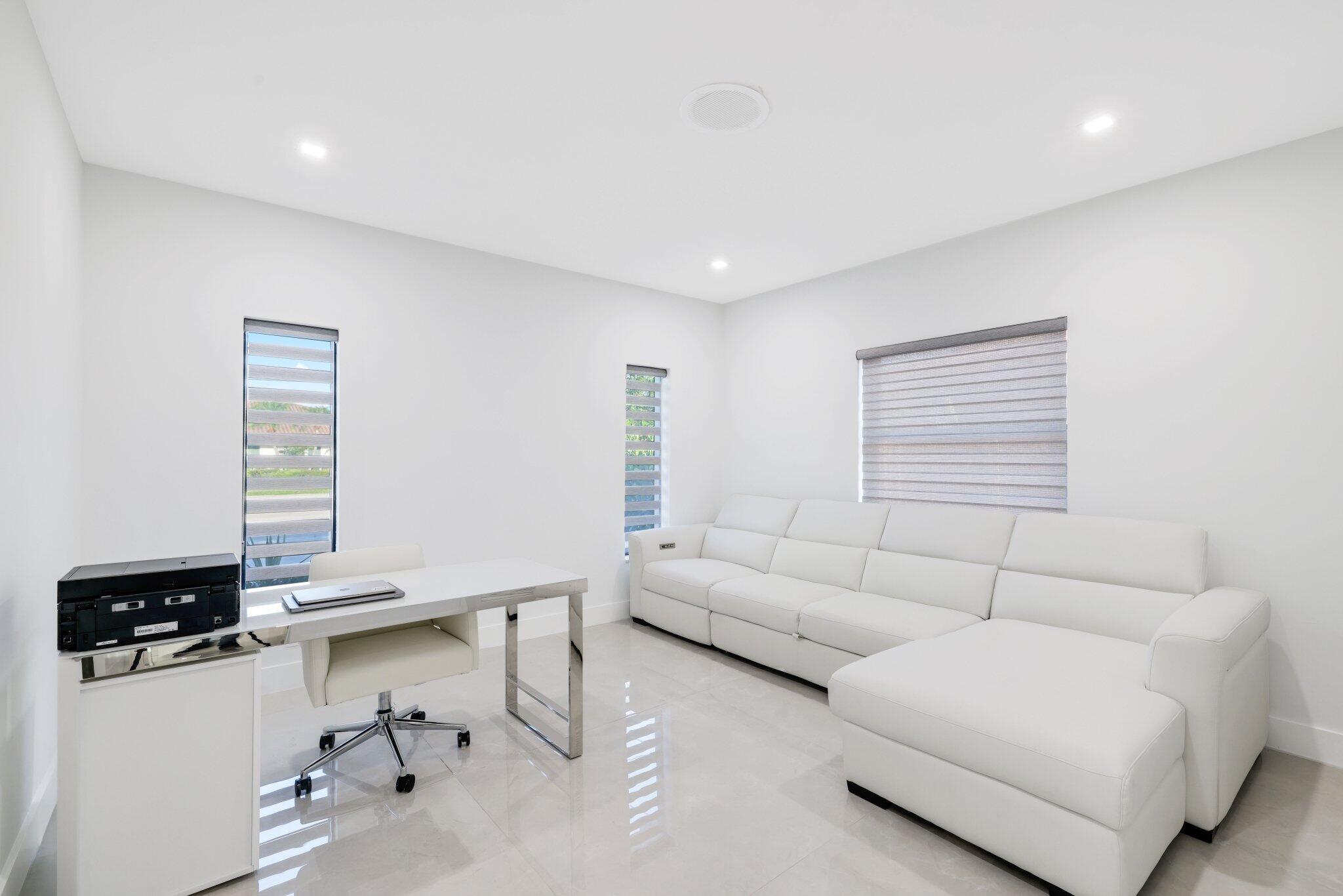 LAKE ESTATES - Residential