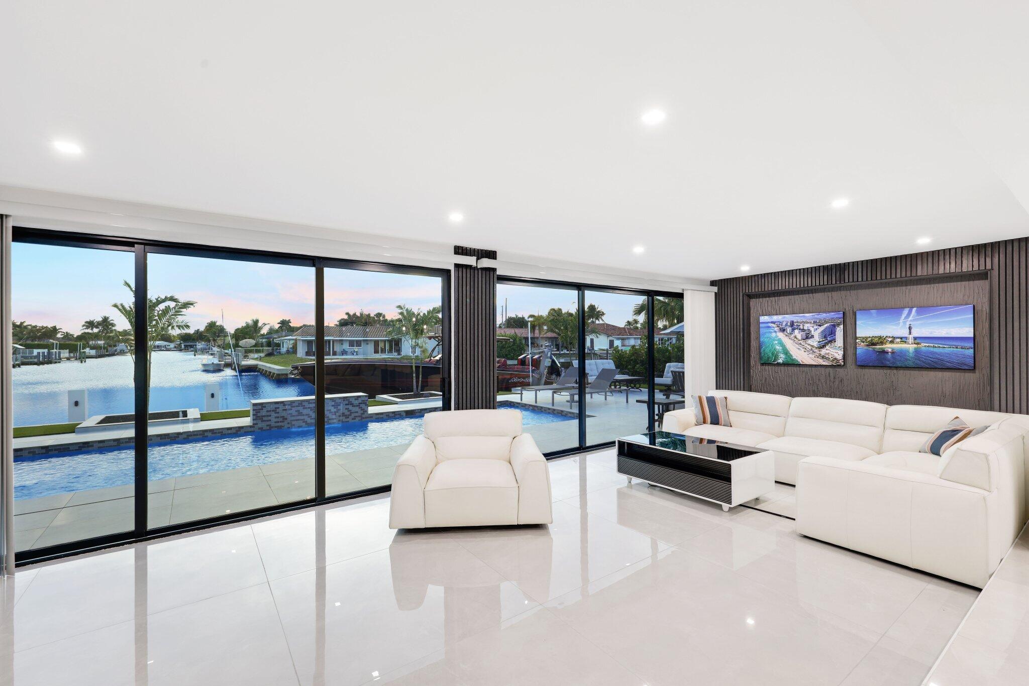 LAKE ESTATES - Residential