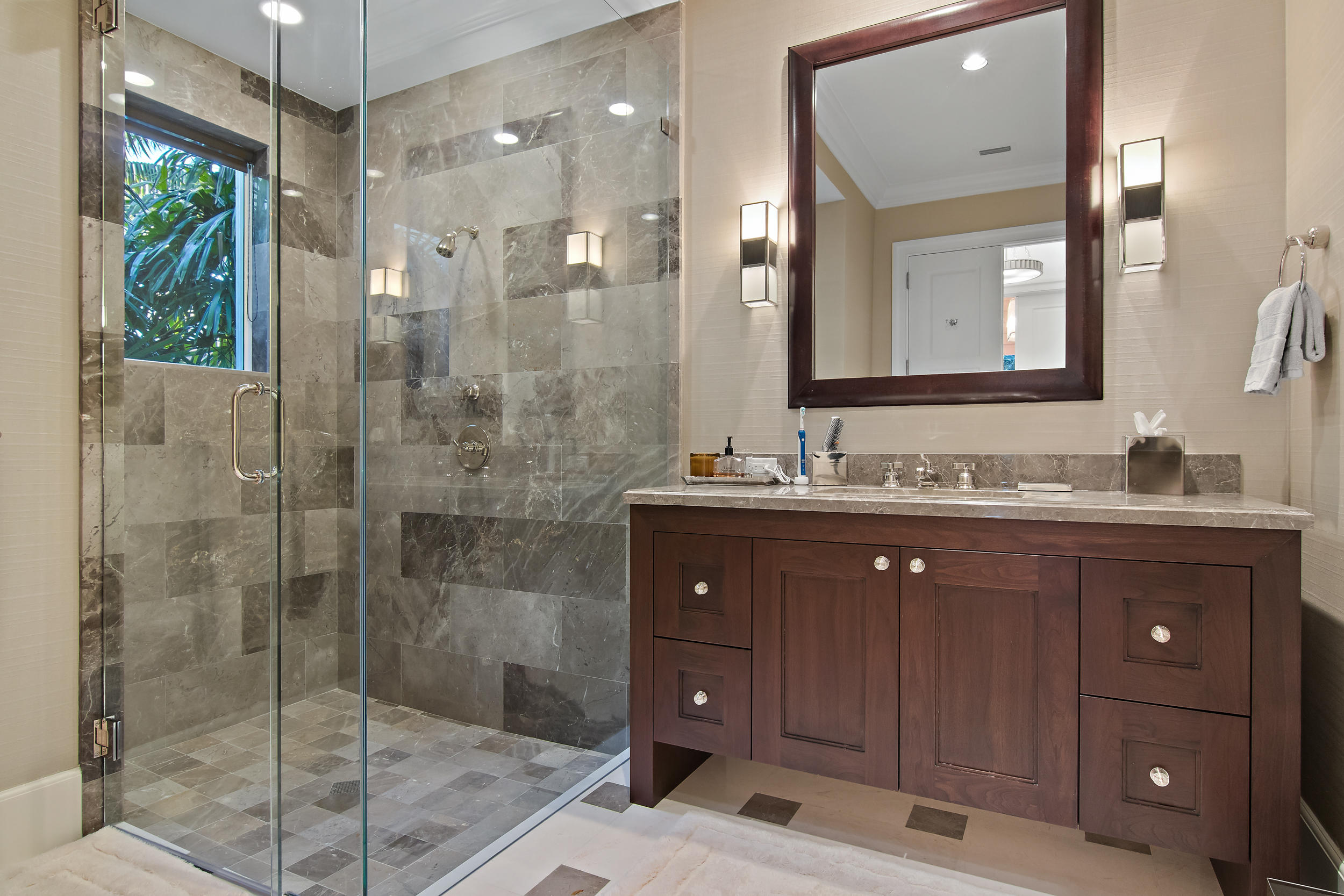 OLD PALM 4 - Residential