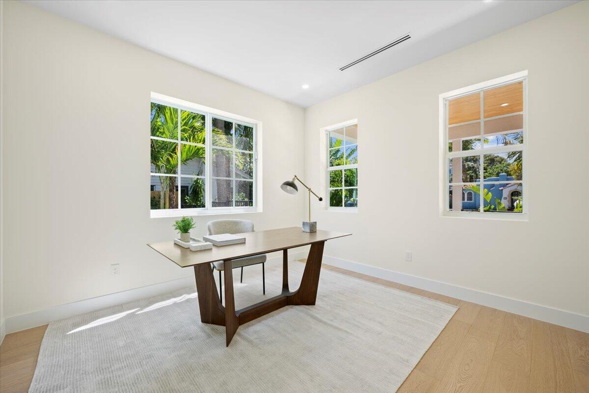 FLAMINGO PARK - Residential