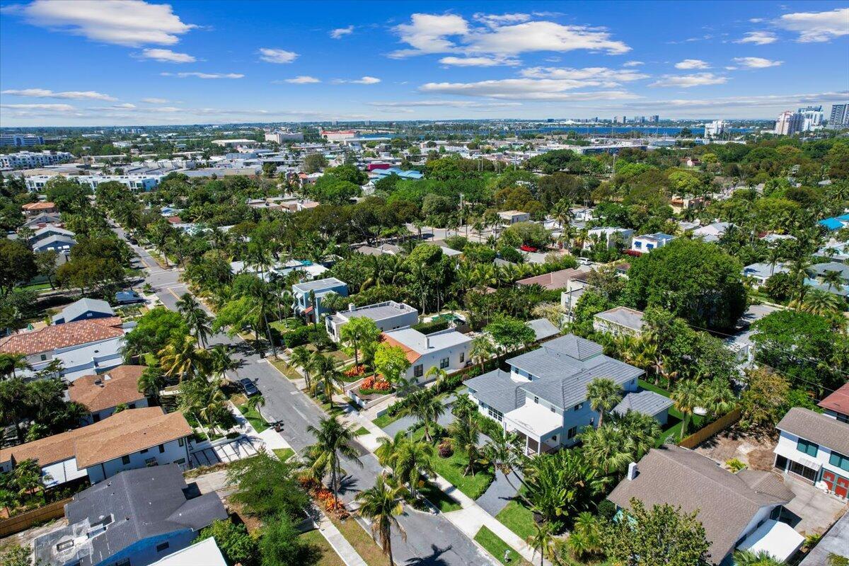 FLAMINGO PARK - Residential