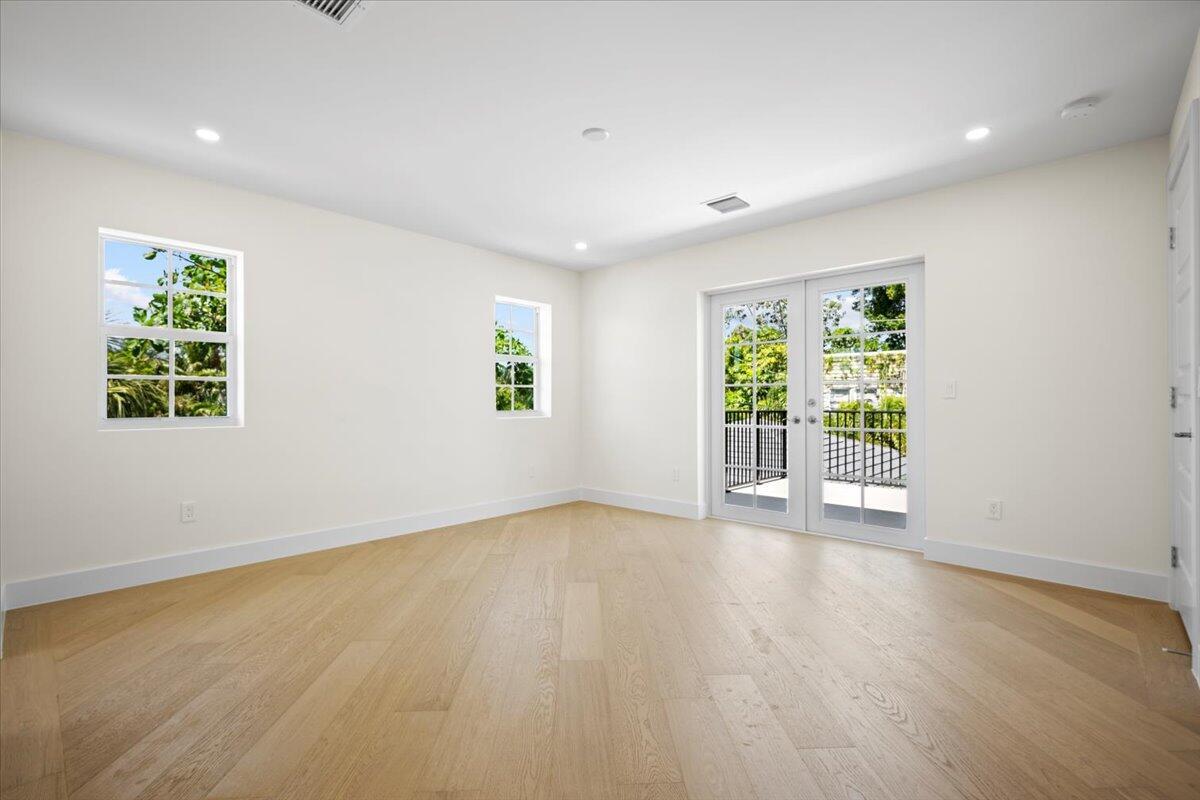 FLAMINGO PARK - Residential