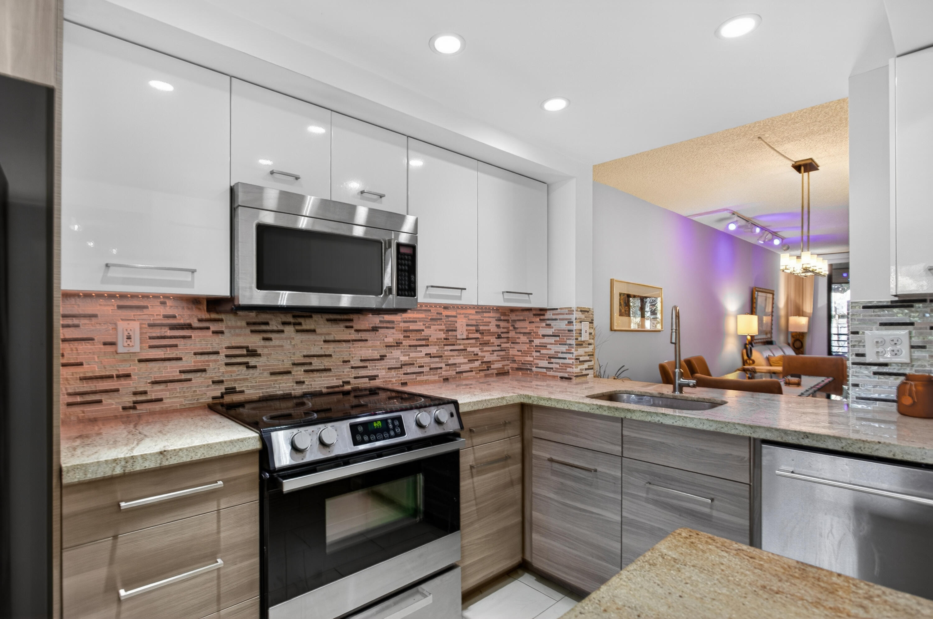 BONAIRE AT WOODMONT NO 4 - Residential