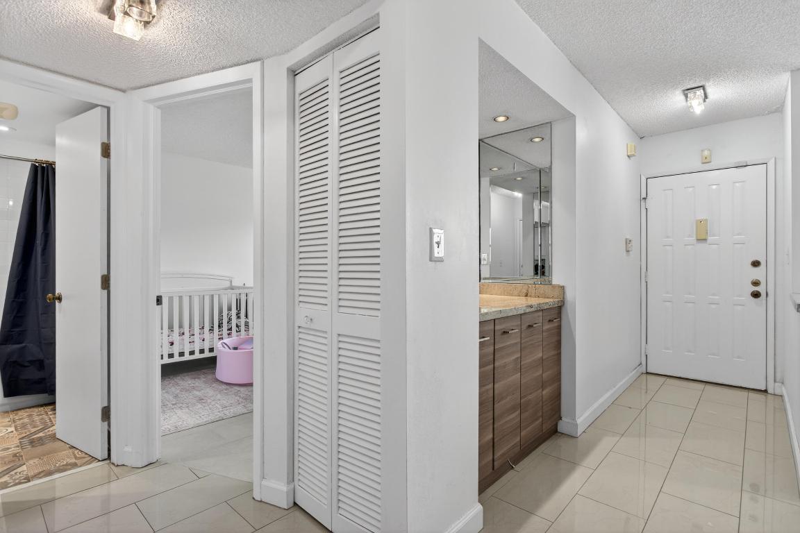 BONAIRE AT WOODMONT NO 4 - Residential