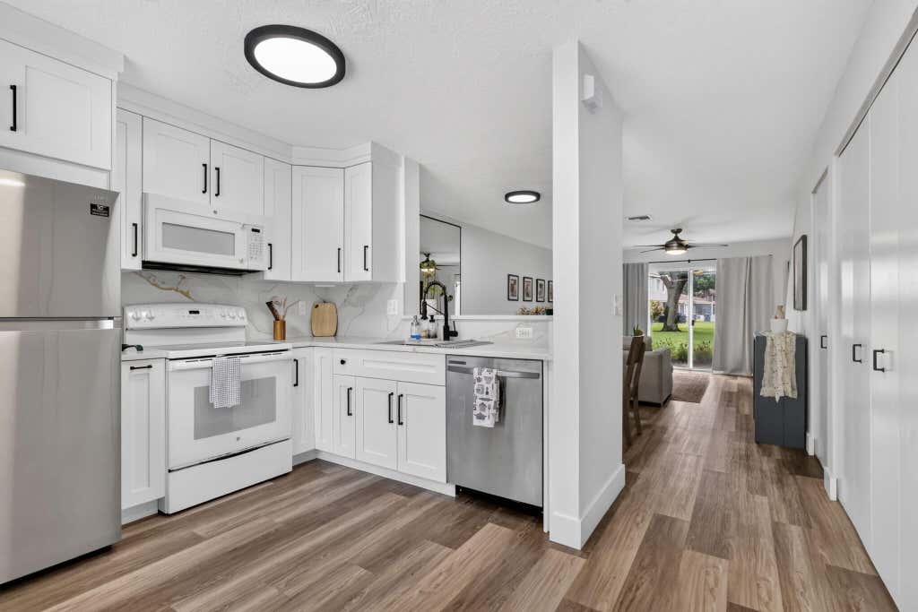 Photo of 9899 KAMENA Circle, Boynton Beach, FL 33436 (MLS # B26060981)