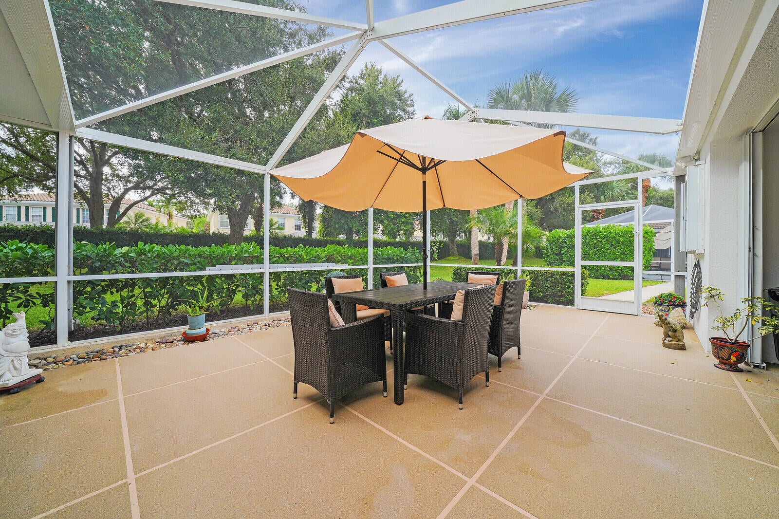 8701 CHAPMAN OAK Court