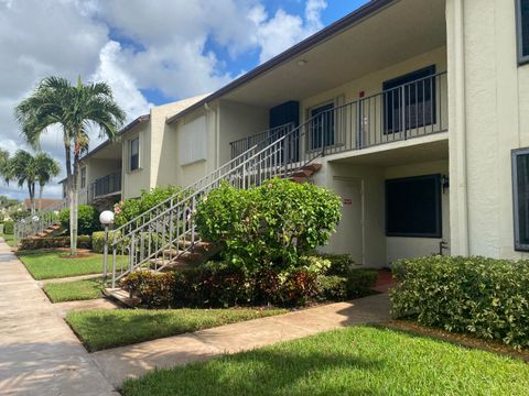 A home in Lake Worth