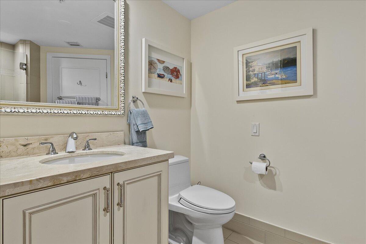 LANDMARK AT THE GARDENS CONDO - Residential Lease