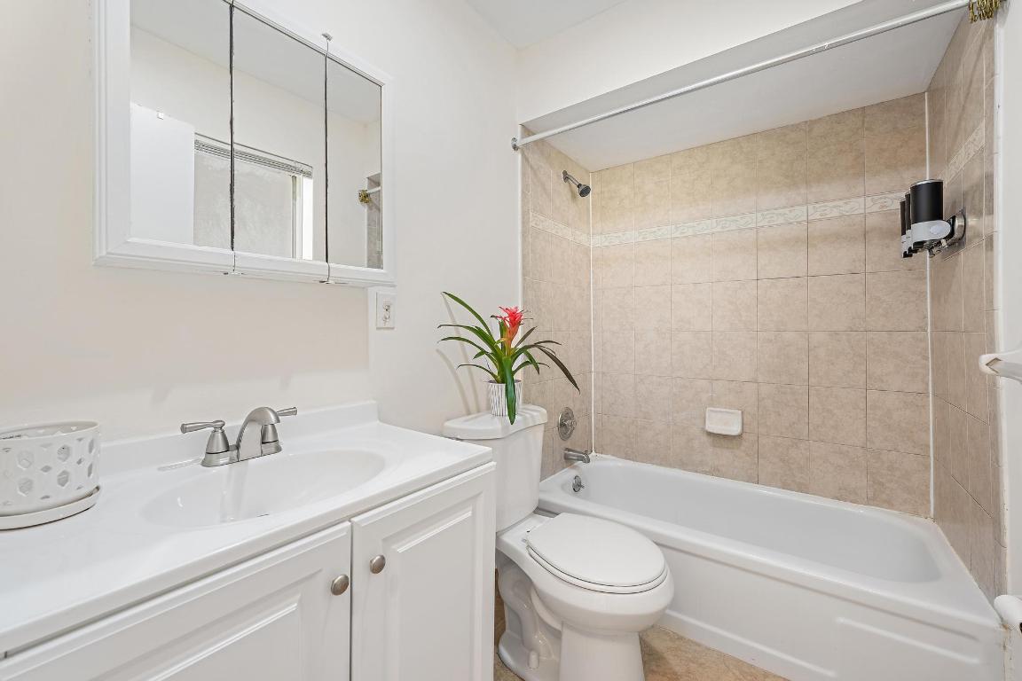 FOREST HILL GARDENS CONDO - Residential