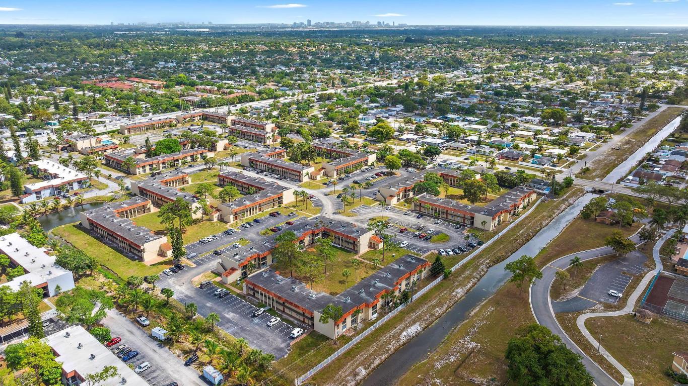 FOREST HILL GARDENS CONDO - Residential