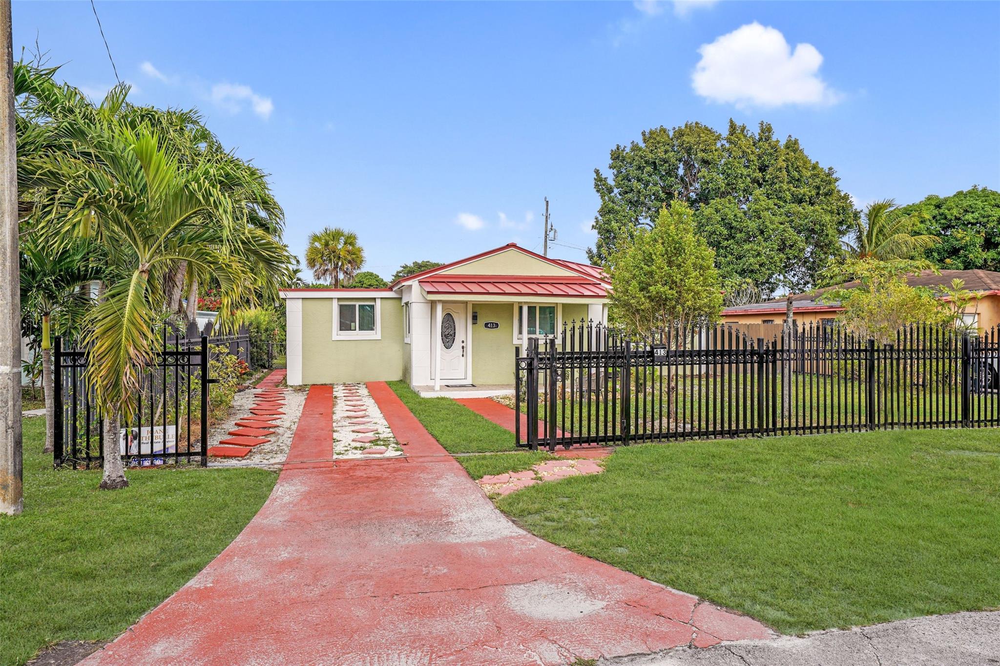 SHORES ESTATES - Residential