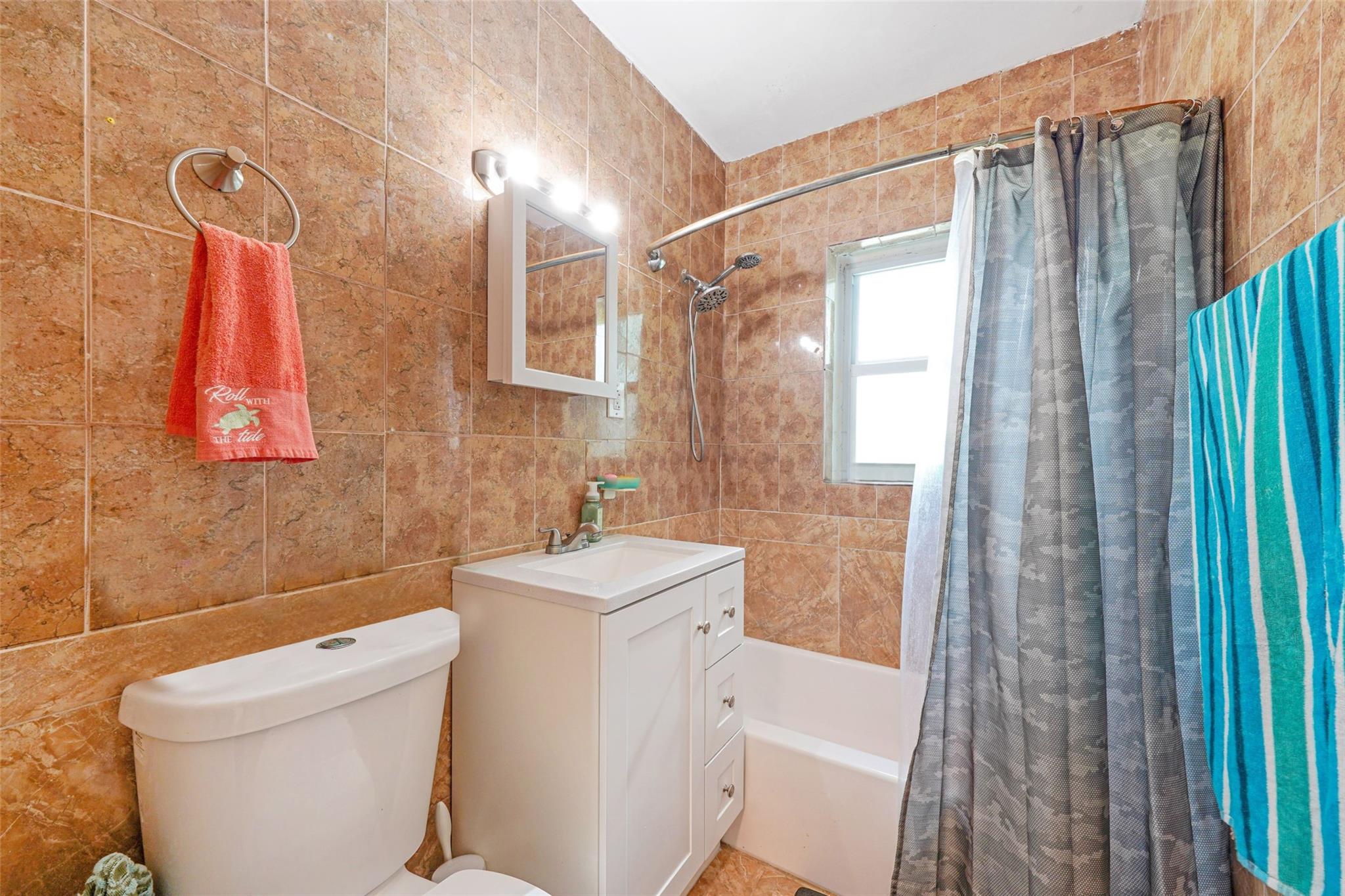 SHORES ESTATES - Residential