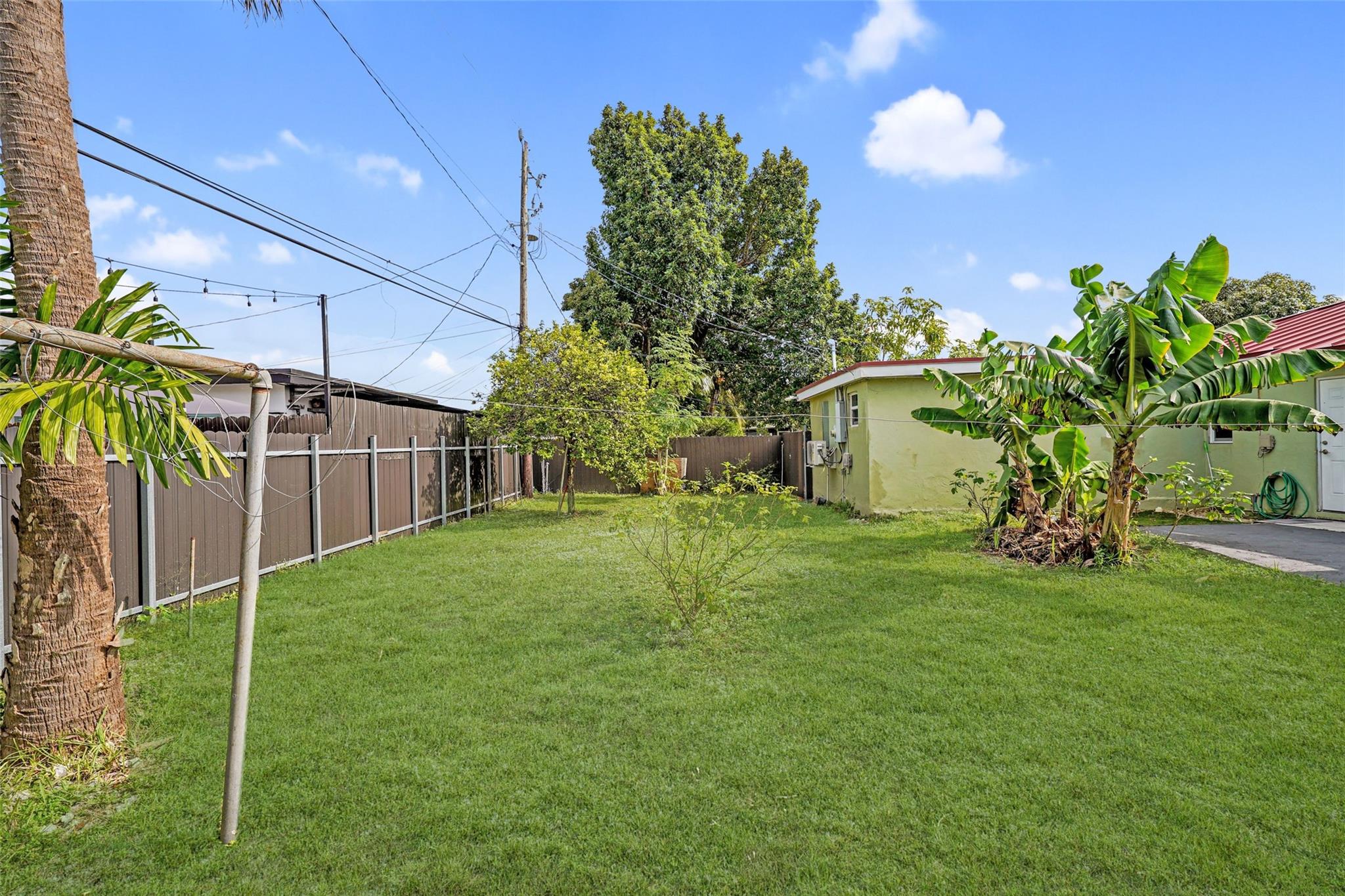 SHORES ESTATES - Residential