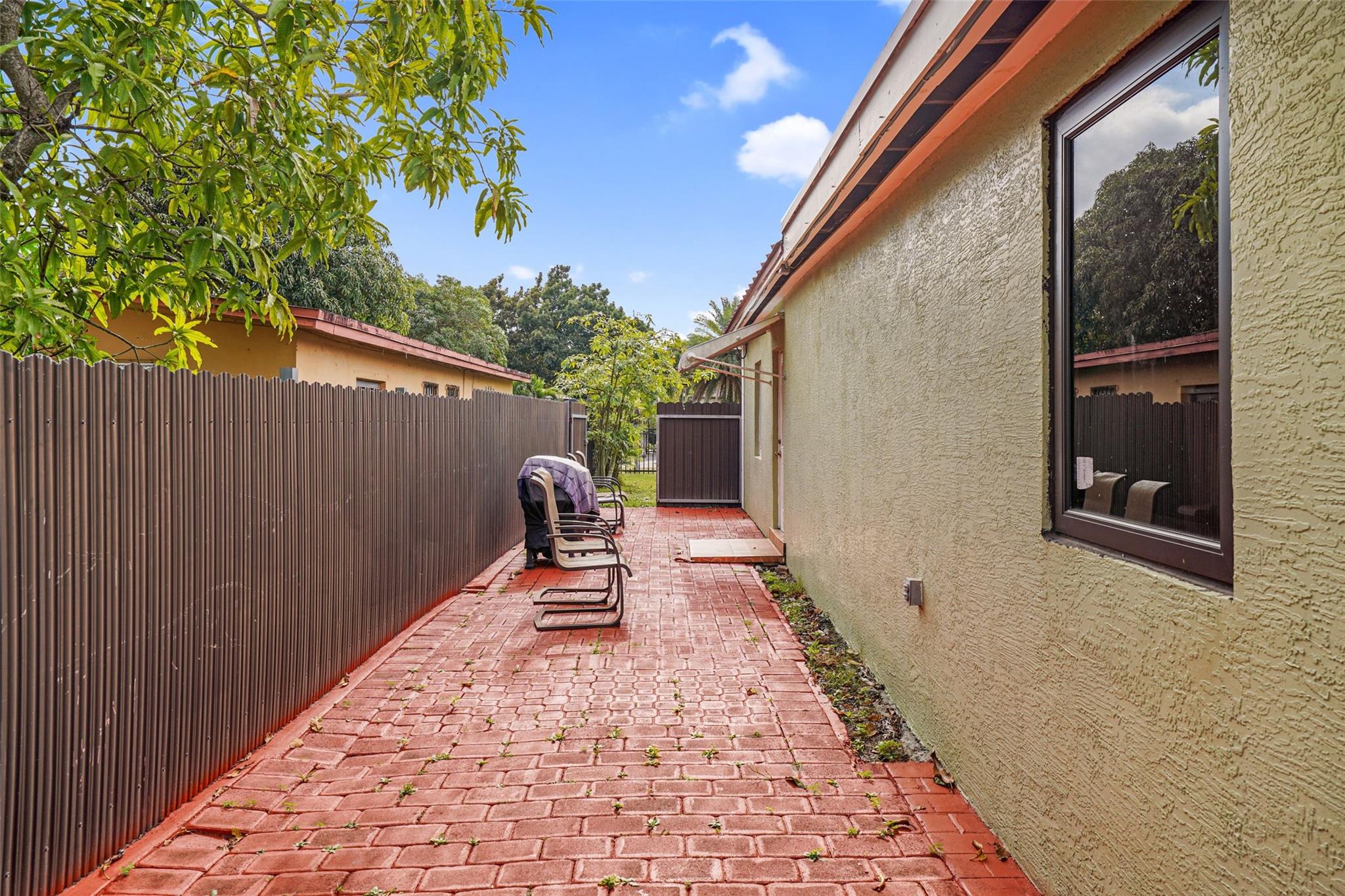 SHORES ESTATES - Residential