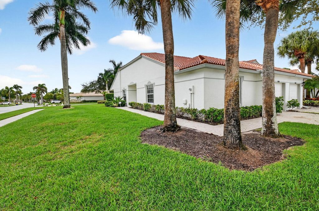 Photo of 8624 Logia Circle, Boynton Beach, FL 33472 (MLS # R11132654)