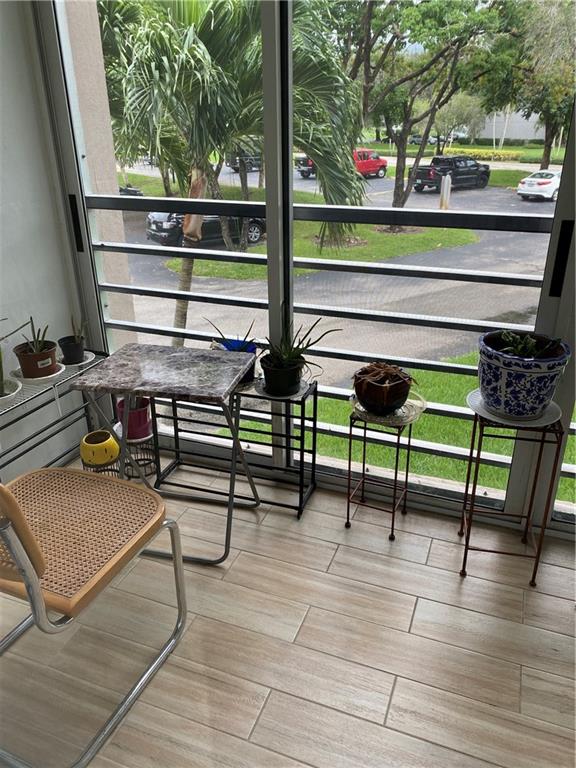 Tangerine Condo Eight Of - Residential Lease