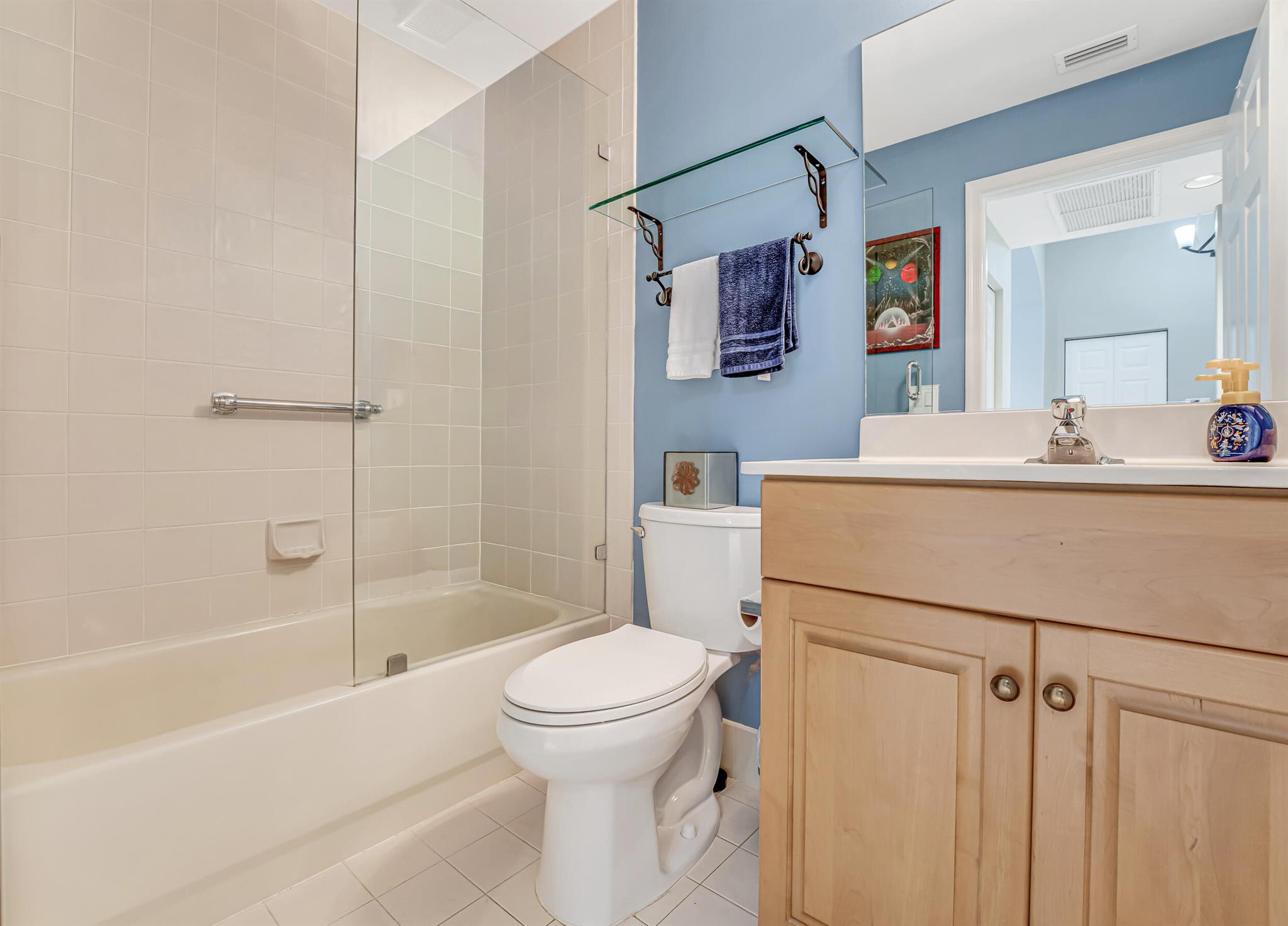 PALM ISLES WEST - Residential