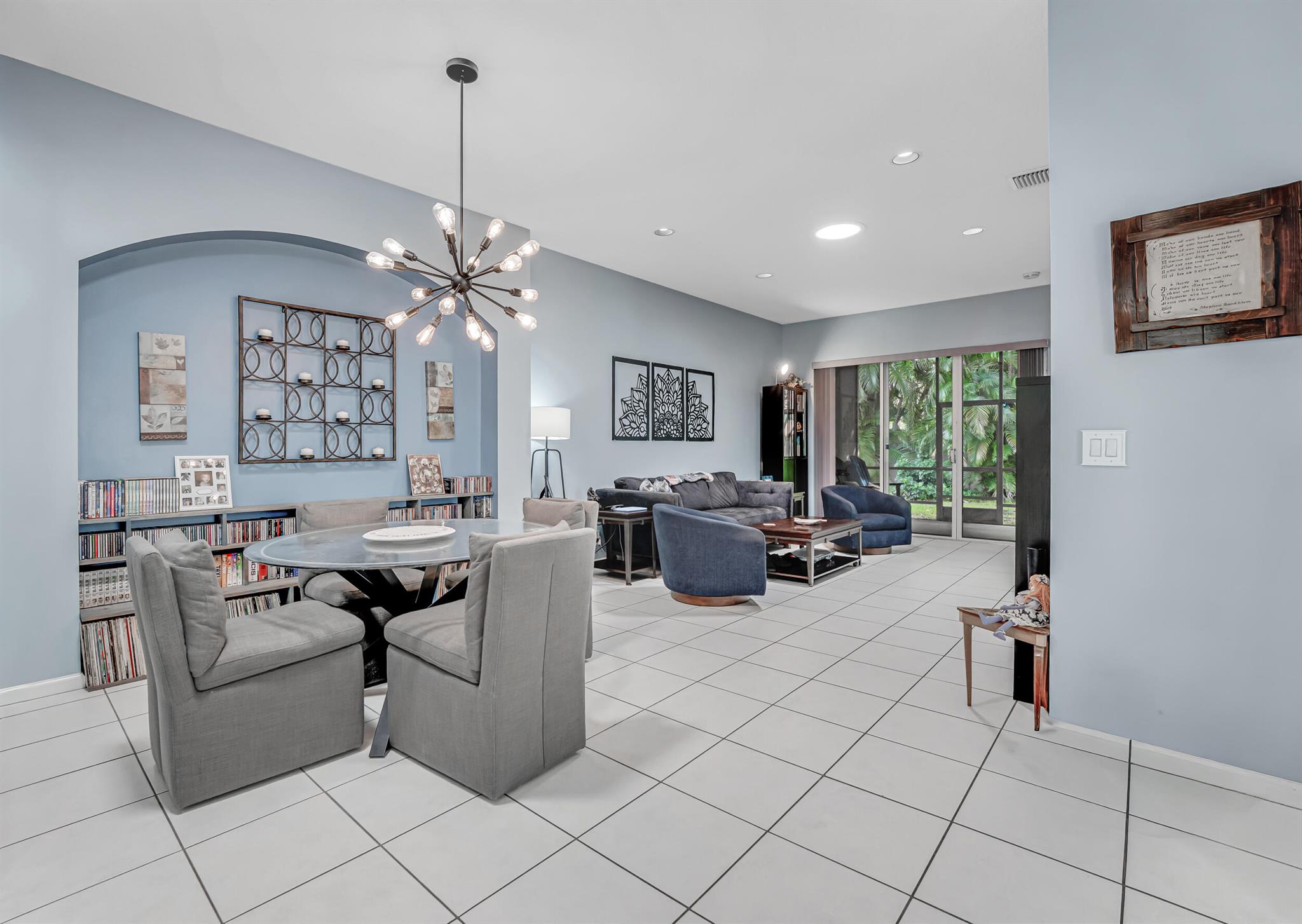 PALM ISLES WEST - Residential