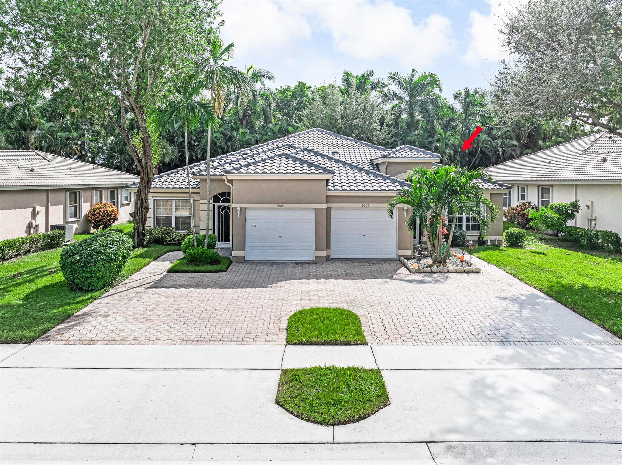 PALM ISLES WEST - Residential