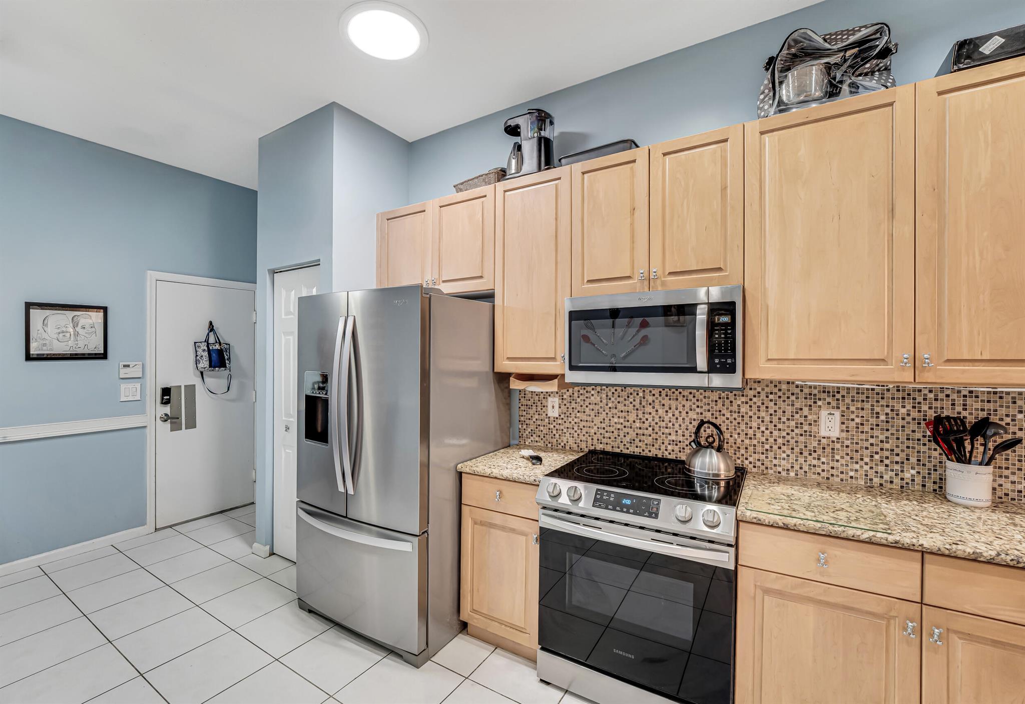 PALM ISLES WEST - Residential