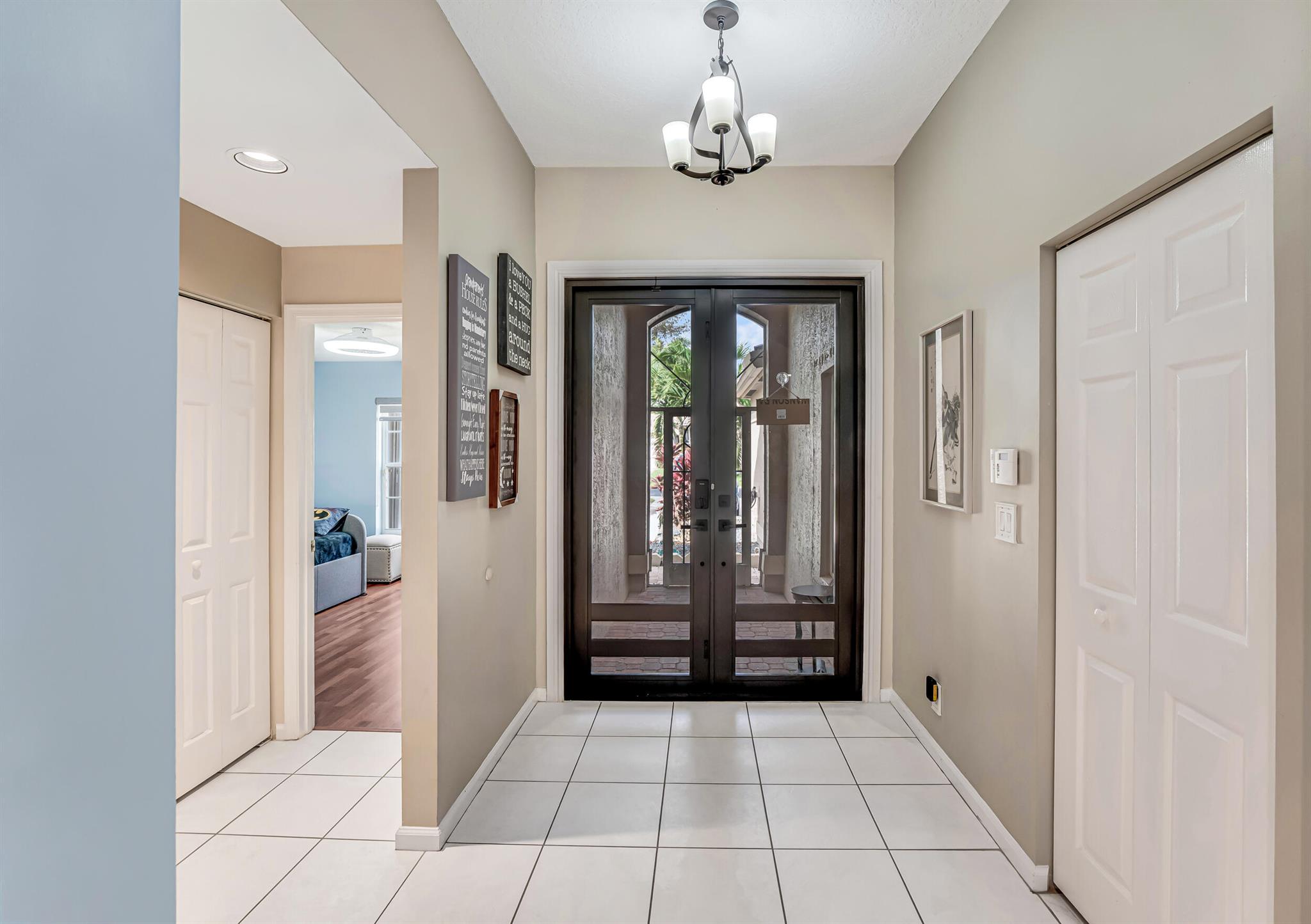 PALM ISLES WEST - Residential