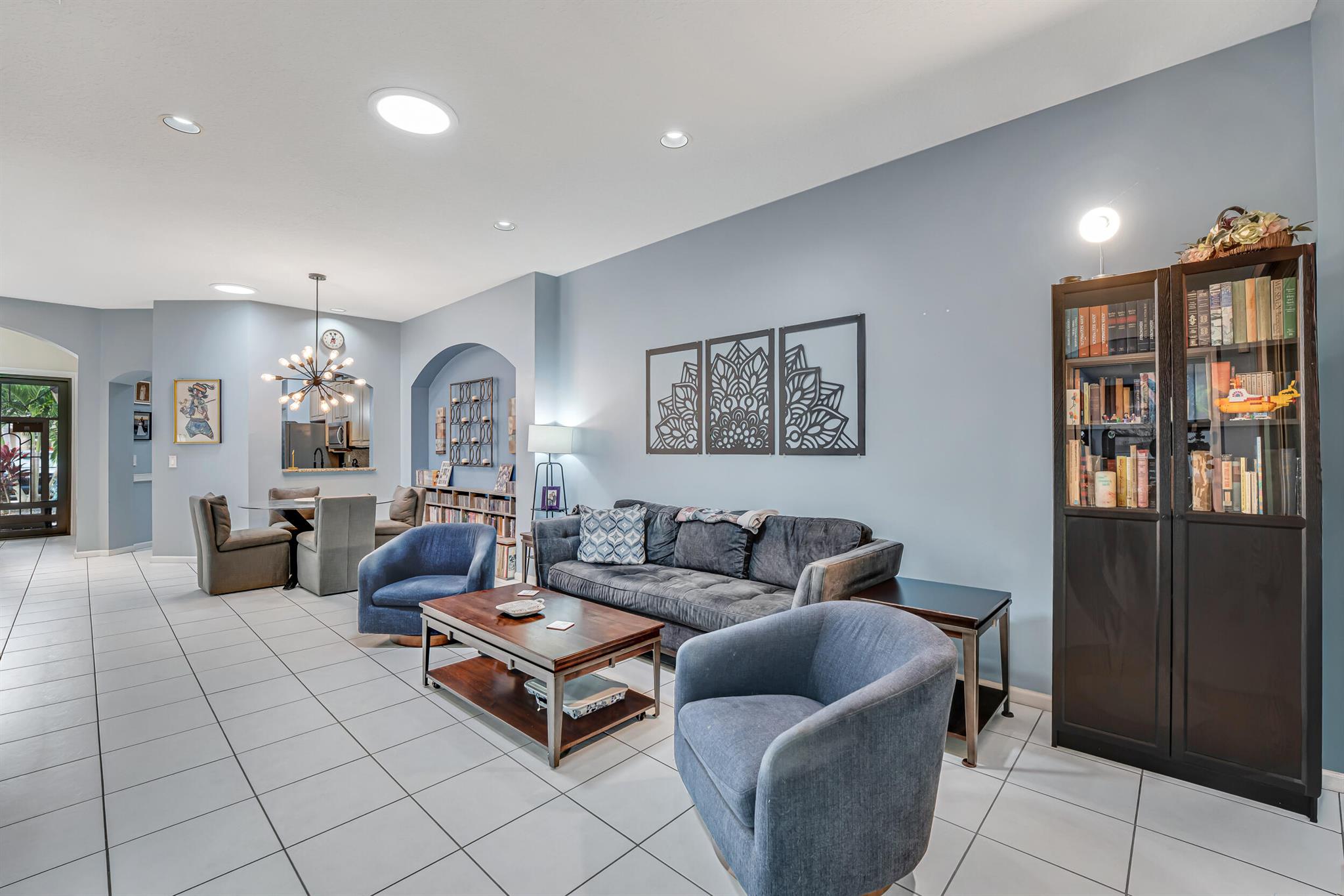 PALM ISLES WEST - Residential