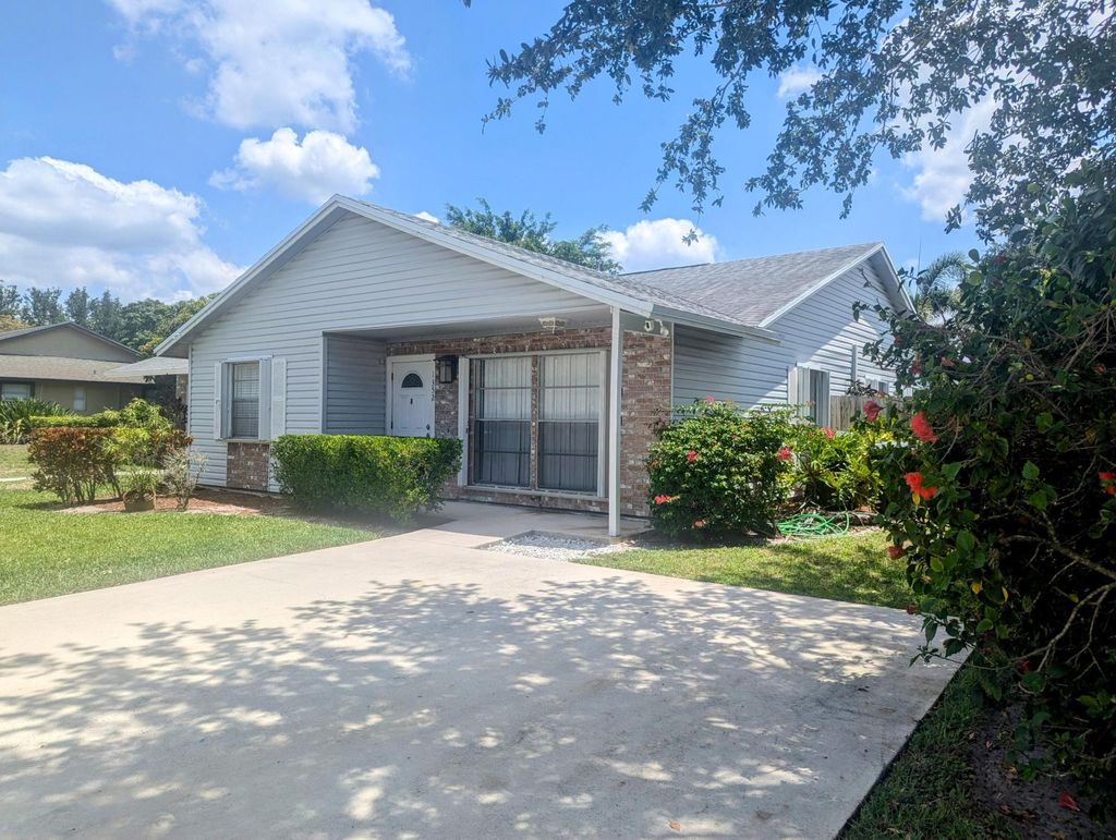 Photo of 1350 Riverside Circle #Units A And B, Wellington, FL 33414 (MLS # B26011116)