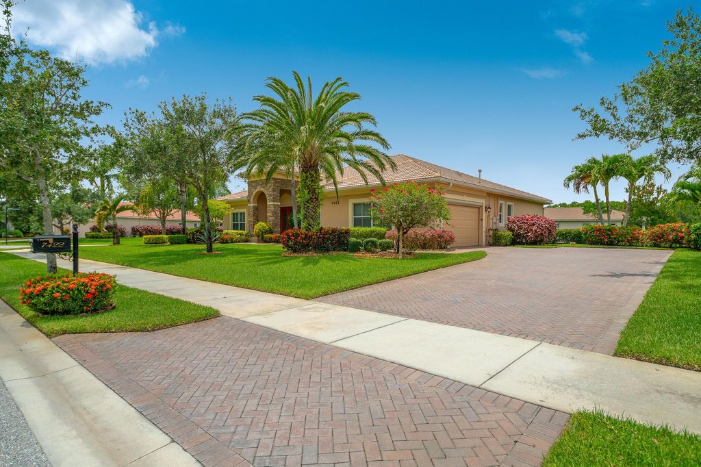 Photo of 7422 SE Belle Maison Drive, Stuart, FL 34997 (MLS # R11106226)